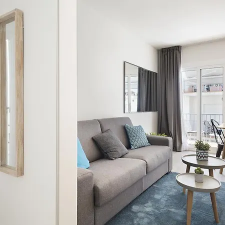 דירה Group Calm סיטגס