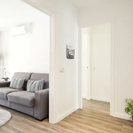 Group Calm דירה *