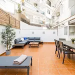 Apartment Group Calm