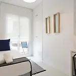 Group Calm Apartment *