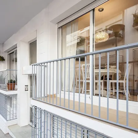 Group Calm Apartment