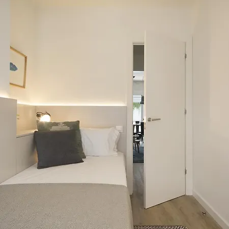 Group Calm Apartment